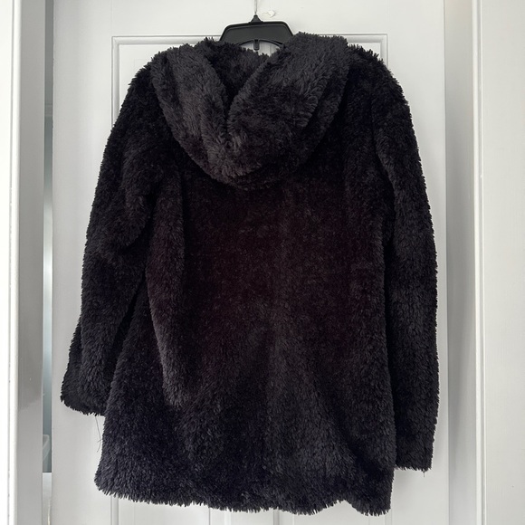 Kenneth Cole Black Warm Winter Faux Fur Jacket in Size Medium - Picture 10 of 13